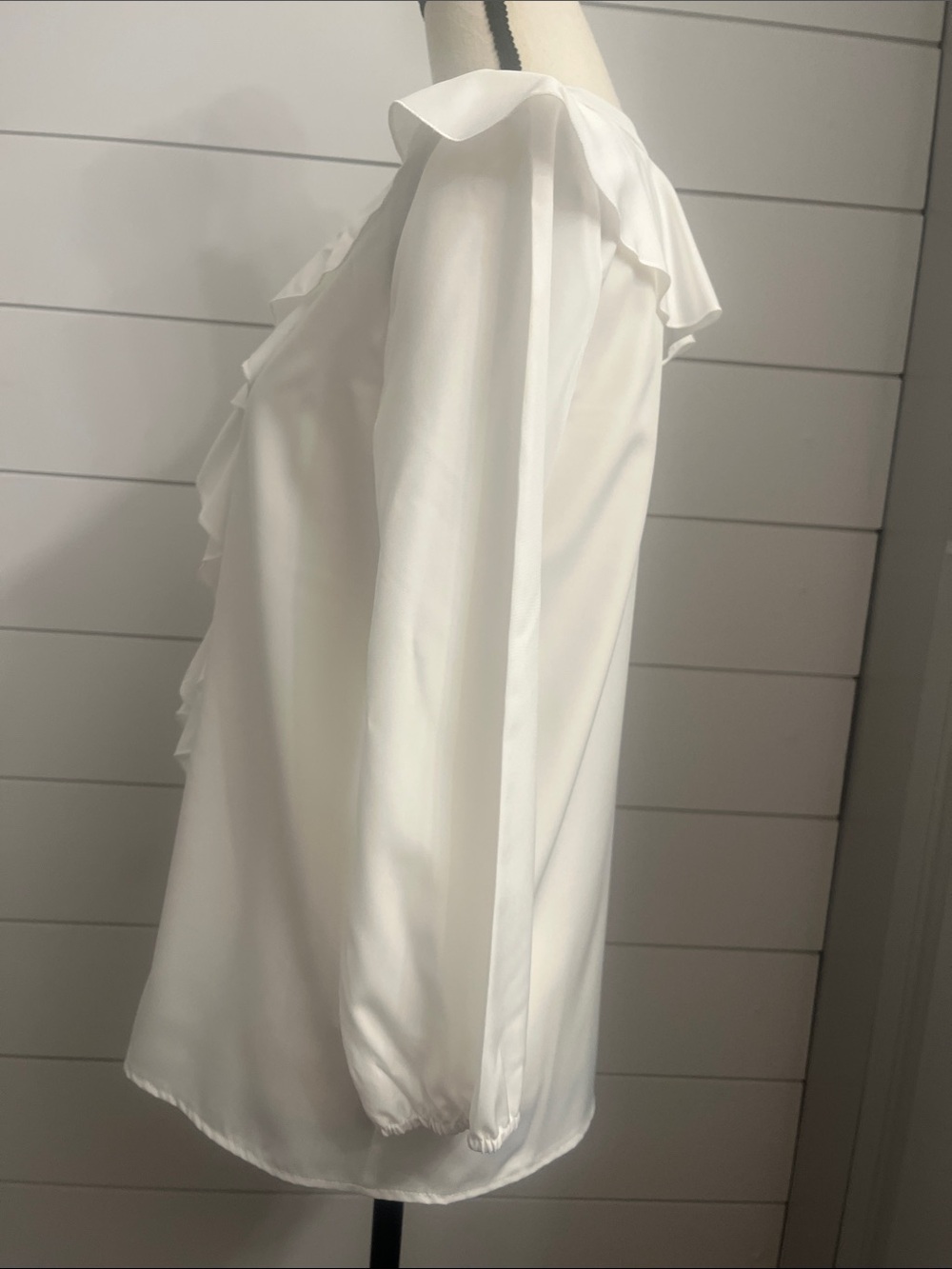 White Ruffle Front Blouse - Picture 4 of 5